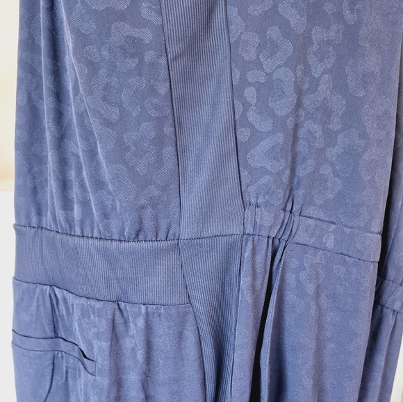 🏷️ATHLETA Brooklyn Textured Jumpsuit Jacquard Leopard Medieval Violet Size 20 - Picture 11 of 14